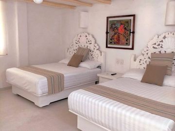 Casa Sola en El Podrido, Acapulco de Juárez, Guerrero CAEN-Er-922-Cs