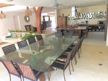 Casa Sola en El Podrido, Acapulco de Juárez, Guerrero CAEN-Er-922-Cs