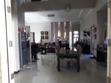 Rumah Nginden Intan Barat Surabaya