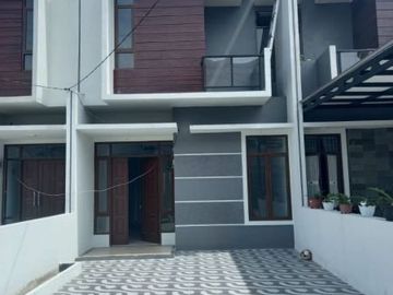 Siap Huni 2 Unit Lokasi Strategis Dekat Margonda dan Juanda Depok