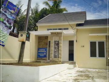 RUMAH DI SLEMAN STRATEGIS !!! BOOKING SEGERA !!!