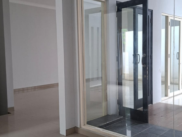 Rumah model minimalsi Pakuwon City cluster favorit San Diego