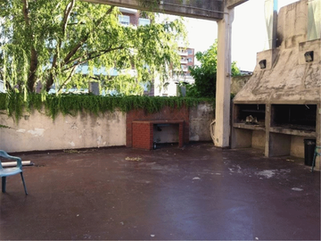 CON RENTA - NUEVO PRECIO - Departamento en Venta en Caballito 3 ambientes 70 m2 + balcón, al frente, con cochera – Emilio Mitre 500