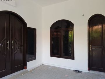 Rumah Siap Huni Dua Lantai Rewwin Waru Sidoarjo Hadap Selatan