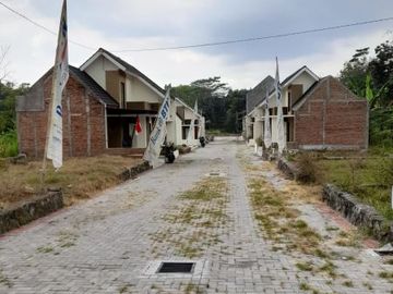 STOK TERBATAS! 300 Jt-an Rumah Modern Minimalis Dekat Jl Jogja Solo