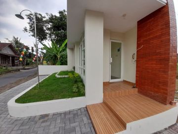 STOK TERBATAS! 300 Jt-an Rumah Modern Minimalis Dekat Jl Jogja Solo