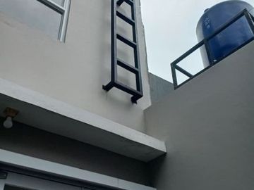 Rumah 2 Lantai di Kodau Dekat Toll Jatiwarna Akses Lebar 2 Mobil