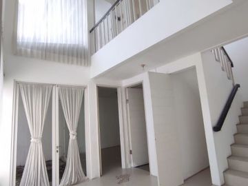 Disewakan rumah Royal Residence Harewood TERMURAH