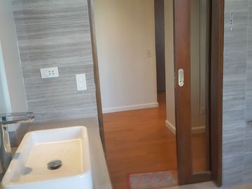 Manila otis RFO luxury townhouse near manila doctors hospital
