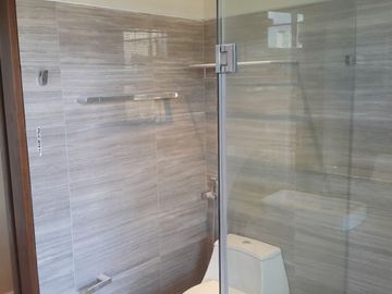 Manila otis RFO luxury townhouse near manila doctors hospital