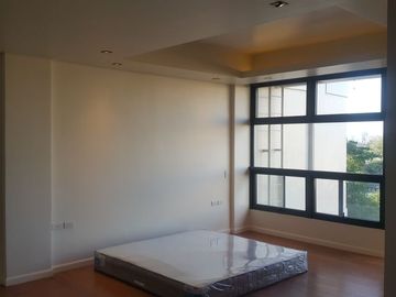 Manila otis RFO luxury townhouse near manila doctors hospital