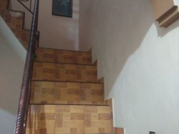 Jual rumah mewah dua lantai di Ganesha