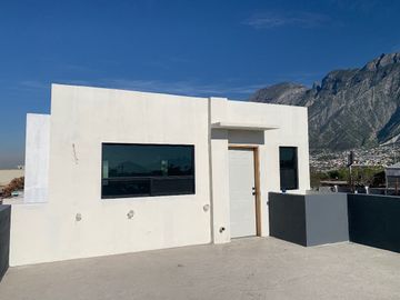 CASA EN VENTA LA FAMA SANTA CATARINA