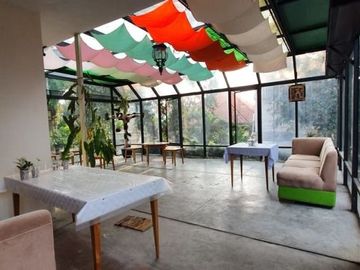 Rumah Strategis Cocok untuk Usaha Cafe di Jalan Buring Malang