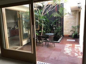 Rumah diJual di Cinangka, Depok. Full furnished