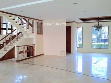Hunian Elit Di Bukit Jakarta Selatan Lokasi Strategis Dan Nyaman