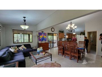 VENDO CASA 1445 MTS2 EN ALTOS DEL MARIA