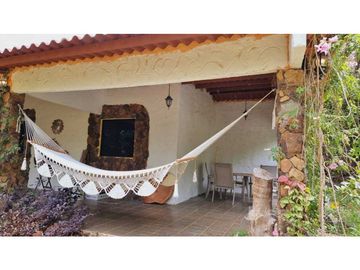 VENDO CASA 1445 MTS2 EN ALTOS DEL MARIA