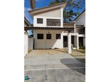 VENDO CASA EN ARRAIJAN VISTA ALEGRE 3R