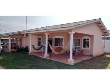 VENTA DE CASA EN CHITRE - AMOBLADA