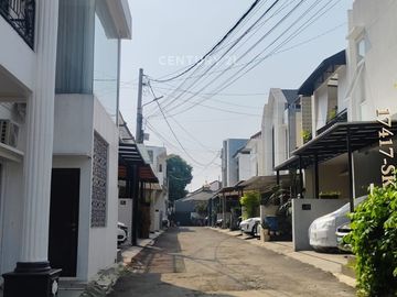 Dijual Rumah Minimalis 2 Lantai Di Lebak Bulus