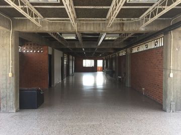 bodega en venta en lleras camargo. Cod V79237