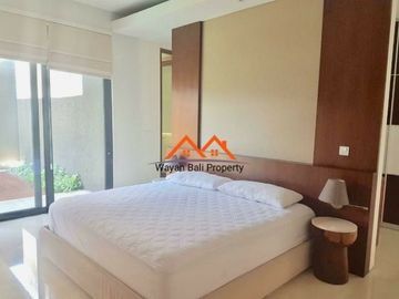 Villa Dekat Pantai Batu Belig Seminyak Bali