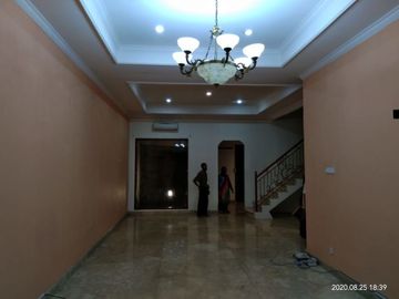 Rumah Mewah Lokasi Strategis di Pondok Pinang Jakarta Selatan 5602