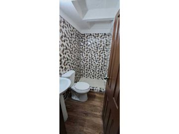 Se Vende Hermosa Casa dos Niveles en Betania