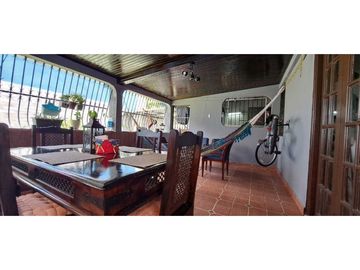 Se Vende Hermosa Casa dos Niveles en Betania