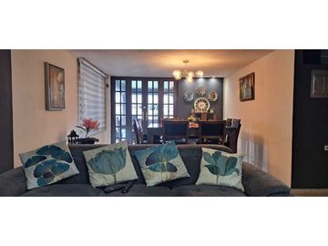 Se Vende Hermosa Casa dos Niveles en Betania