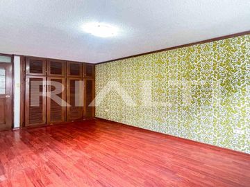 Departamentos remodelados en venta sector Clínica Pichincha
