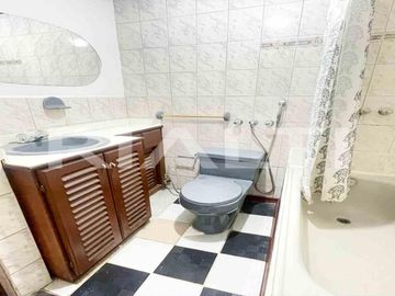 Departamentos remodelados en venta sector Clínica Pichincha
