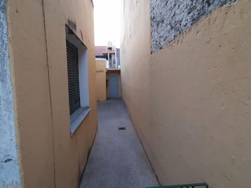 EXCELENTE PH DE 3 AMB MUY LUMINOSO Y AMPLIO ULTIMA UNIDAD EN EL LOTE CON GRAN PATIO Y MUY BONITO JARDIN