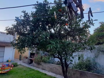 EXCELENTE PH DE 3 AMB MUY LUMINOSO Y AMPLIO ULTIMA UNIDAD EN EL LOTE CON GRAN PATIO Y MUY BONITO JARDIN