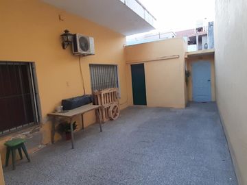 EXCELENTE PH DE 3 AMB MUY LUMINOSO Y AMPLIO ULTIMA UNIDAD EN EL LOTE CON GRAN PATIO Y MUY BONITO JARDIN
