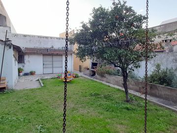 EXCELENTE PH DE 3 AMB MUY LUMINOSO Y AMPLIO ULTIMA UNIDAD EN EL LOTE CON GRAN PATIO Y MUY BONITO JARDIN