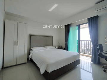 Apartemen Mewah Embarcadero Bintaro Sektor 9 Furnished Siap Huni