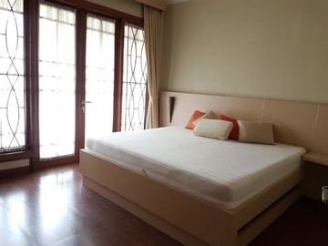Disewa Rumah Vermont Parkland G2 Fully Furnished 4 Kamar Tidur Murah