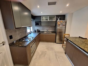 4 AMB, PISCINA , SUM, SAUNA , DSEG 24 HS , COCHERA , A NUEVO