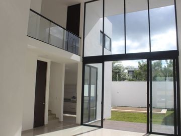 Casa (C) en Venta en Albarella