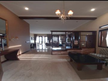 JUAL RUMAH MEWAH FULL FURNISHED DI DAGO PAKAR BANDUNG