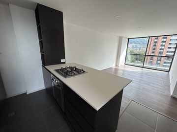 apartamento en arriendo en loma de las brujas. Cod A9434023