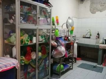 Rumah Masuk Komplek Belakang Universitas Esa Unggul