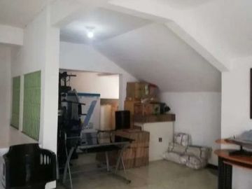 Rumah Masuk Komplek Belakang Universitas Esa Unggul