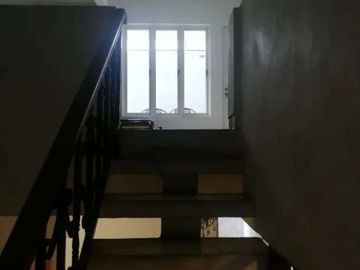 Rumah Masuk Komplek Belakang Universitas Esa Unggul