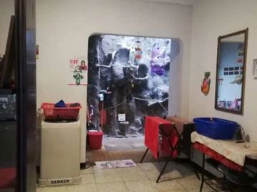 Rumah Masuk Komplek Belakang Universitas Esa Unggul
