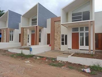 Promo Rumah Dekat Islamic Center Tlogowaru Deira