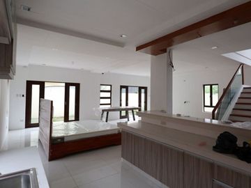 Ready to Move in House in Filinvest for sale at 30M PH1168