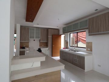 Ready to Move in House in Filinvest for sale at 30M PH1168
